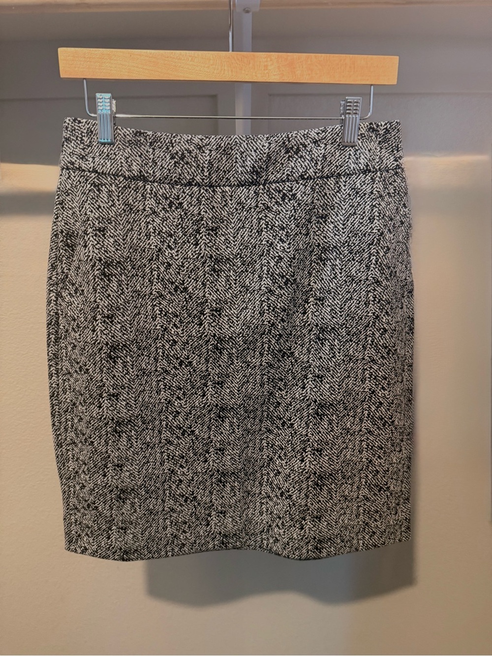 CAbi herringbone skirt